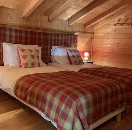 Tavernier Chalet